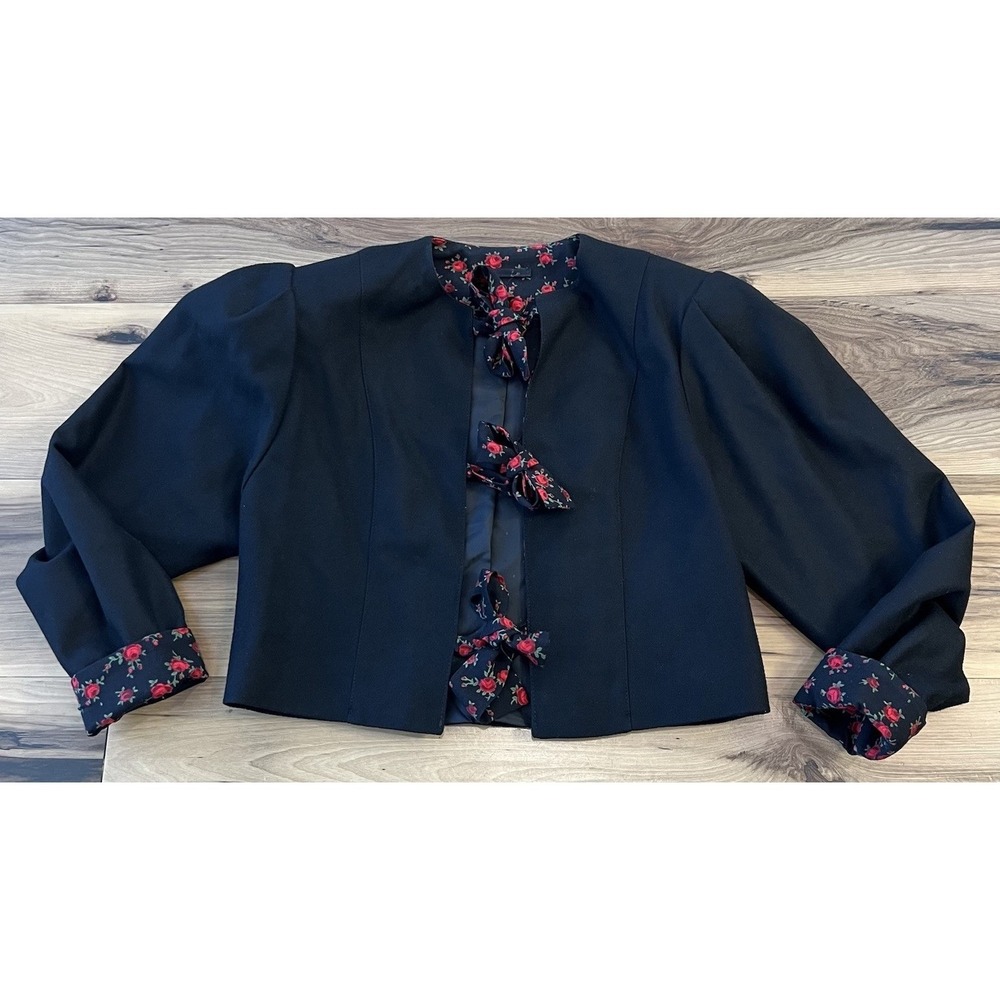 Vtg‎ Black Cropped Jacket Floral Bow Blazer Sz 36 Germany Romantic Wool Blend